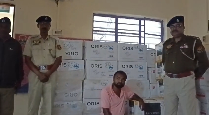 Tripura News: বাইপাসে উদ্ধার ৬০ লক্ষ টাকার বার্মিজ সিগারেট।