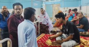 Tripura News: সালিশি সভায় ডেকে নিয়ে নবম শ্রেণীর ছাত্র ও তার মাকে মারধর। থানায় মামলা।