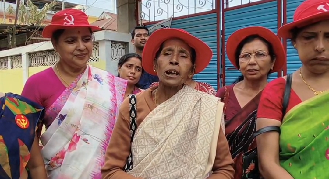 Tripura Politics: অমিতাভ দত্তের ১৭তম প্রচার দিবসে ঝড়ো প্রচার লালবাড়ির নারী ব্রিগেডের।