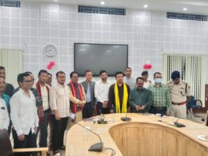 Tripura News: খোয়াইয়ে রাজনৈতিক উত্তেজনা প্রশমনে&nbsp; জেলা প্রশাসনের সর্ব দলীয় বৈঠক।