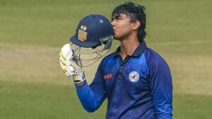 Sports News: ভারতের টি – ২০ দলের নতুন অধিনায়ক শ্রেয়স। দলে&nbsp; ভারতীয় ক্রিকেটের নতুন সেন্সেশন বৈভব।