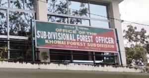 Tripura News: খোয়াইয়ে বন উজাড় করছে বনদস্যুরা। নিষ্ক্রিয় বন প্রশাসন।