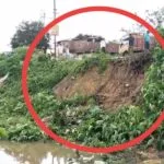 <br>Tripura News: প্রবল বর্ষণে শহরের কাটাখালের বাঁধে ফাটল। যান চলাচলে নিষেধাজ্ঞা।