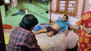 Agartala Politics: বড়জলা মণ্ডল সভাপতির মানবিক মুখ।