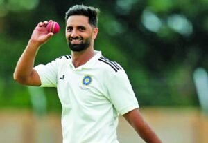 Sports News: বুমরাহর পরিবর্তে ভারতের টেস্ট দলে জম্মু কাশ্মীরে স্পিডস্টার আকিব নবী।