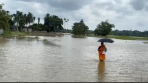 Tripura News:তেলিয়ামুড়াতে ভেঙে পড়েছে জলনিকাশি ব্যবস্থা। জলমগ্ন বিস্তীর্ণ অঞ্চল। ত্রাণ শিবিরে মানুষ।